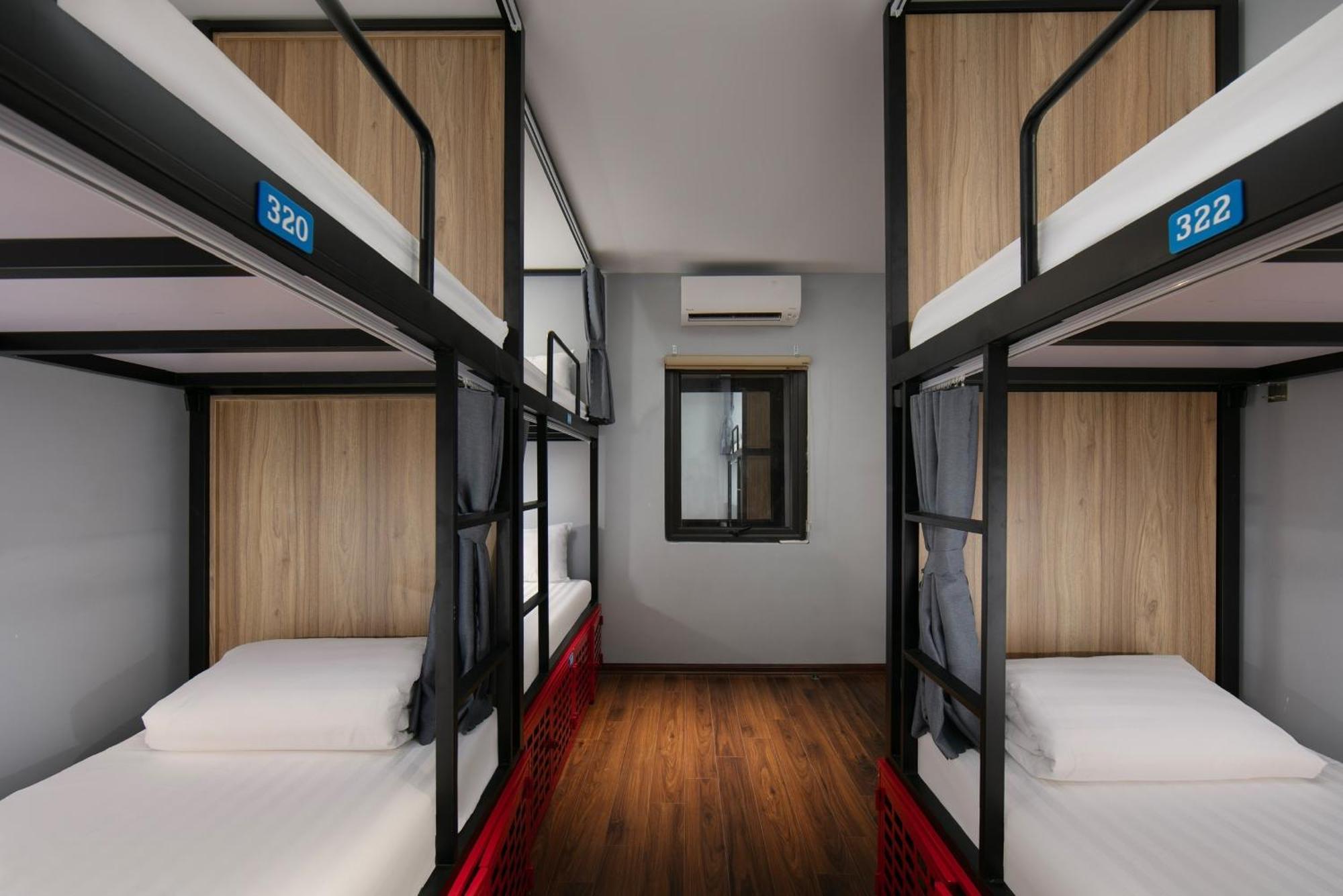 Lakeview Backpackers Hostel & Rooftop Bar Hanoi Dış mekan fotoğraf