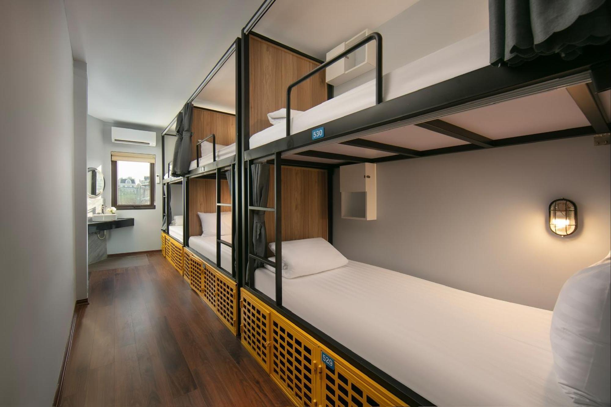 Lakeview Backpackers Hostel & Rooftop Bar Hanoi Dış mekan fotoğraf